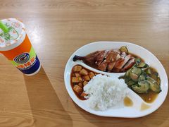 -华东理工大学徐汇校区第一食堂