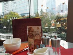 靠窗位-怡咖啡自助餐(宁波香格里拉店)