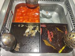 四宫格锅底-海底捞火锅(高科广场店)