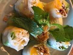 牛油果软壳蟹米纸卷-CHINCHIN 青青·泰国料理(万象食家店)