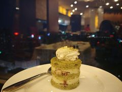 -东方豪景花园酒店·怡景旋转餐厅