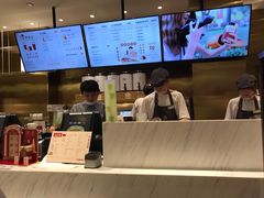 -奈雪的茶(湖滨银泰in77C区PRO店)