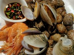 -四海一家自助餐(益田假日广场店)