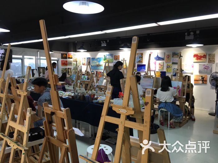 艺术里 油画体验画室(湖滨店)图片 - 第3张
