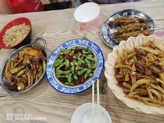 -江城燕子大排档(江汉路步行街店)