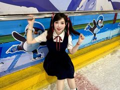 -正佳冰河湾真冰滑冰场