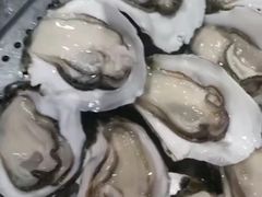 -蚝哥花姐湛江烤生蚝(美丽湾市场店)