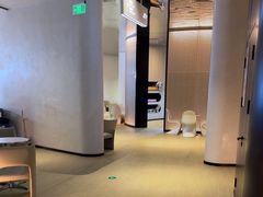 -涨巢·潮玩水疗局