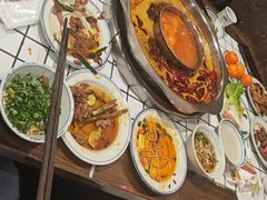 -六婶老火锅(交通大学直营店)