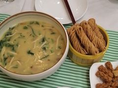 -鹊华居·地道鲁菜·海鲜·融合味(大明湖店)