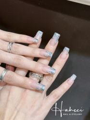 -花岐款式专研健康美甲沙龙