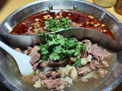 -大众跷脚牛肉馆·非遗传承单位(峨眉山店)