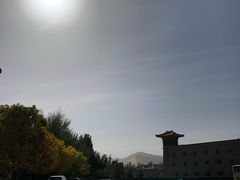 -敦煌山庄摘星阁