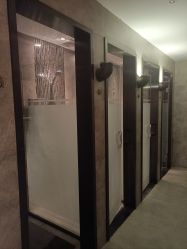 淋浴室-意然瑜伽·普拉提