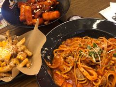 海鲜番茄意面-机器人火炉披萨