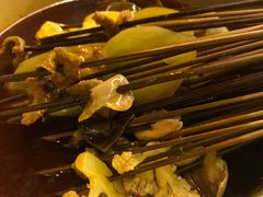 -拈签一笑黄牛肉辣卤串串
