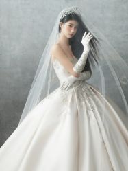 -雪中彩影婚纱摄影·微光艺术中心