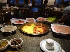 -小天鹅火锅·一线江景洪鼎旗舰店(洪崖洞店)