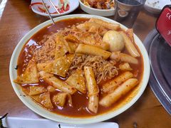 -亲昵春川鸡排(韩国美食街店)