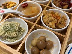 -蓉李记成都名小吃(武汉菱角湖万达店)