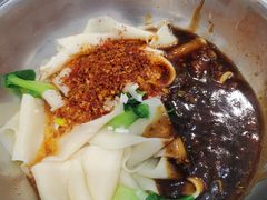 biangbiang面-玲玲面屋