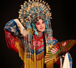 -胭脂猫京剧摄影