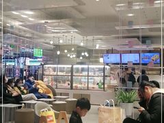 -奈雪的茶(湖滨银泰in77C区PRO店)