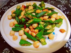 秋葵炒贝丁-旺角小渔村(二马路店)