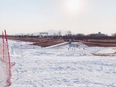 -华彬猛犸滑雪场