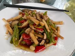 -临江宴餐厅·野生鱼·山里菜(富春江店)