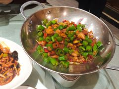 -辛香味烧鱼馆·非遗技艺·排骨红烧肉(光谷医药园店)
