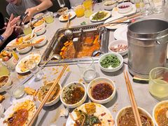 -海底捞火锅(宝龙广场夜宵主题店)