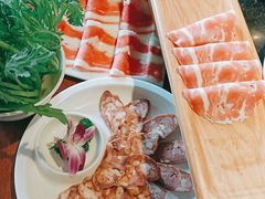 -周周有辣火锅馆(玖耀里店)