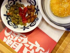 -霸蛮湖南菜·牛肉粉(荣京西街店)