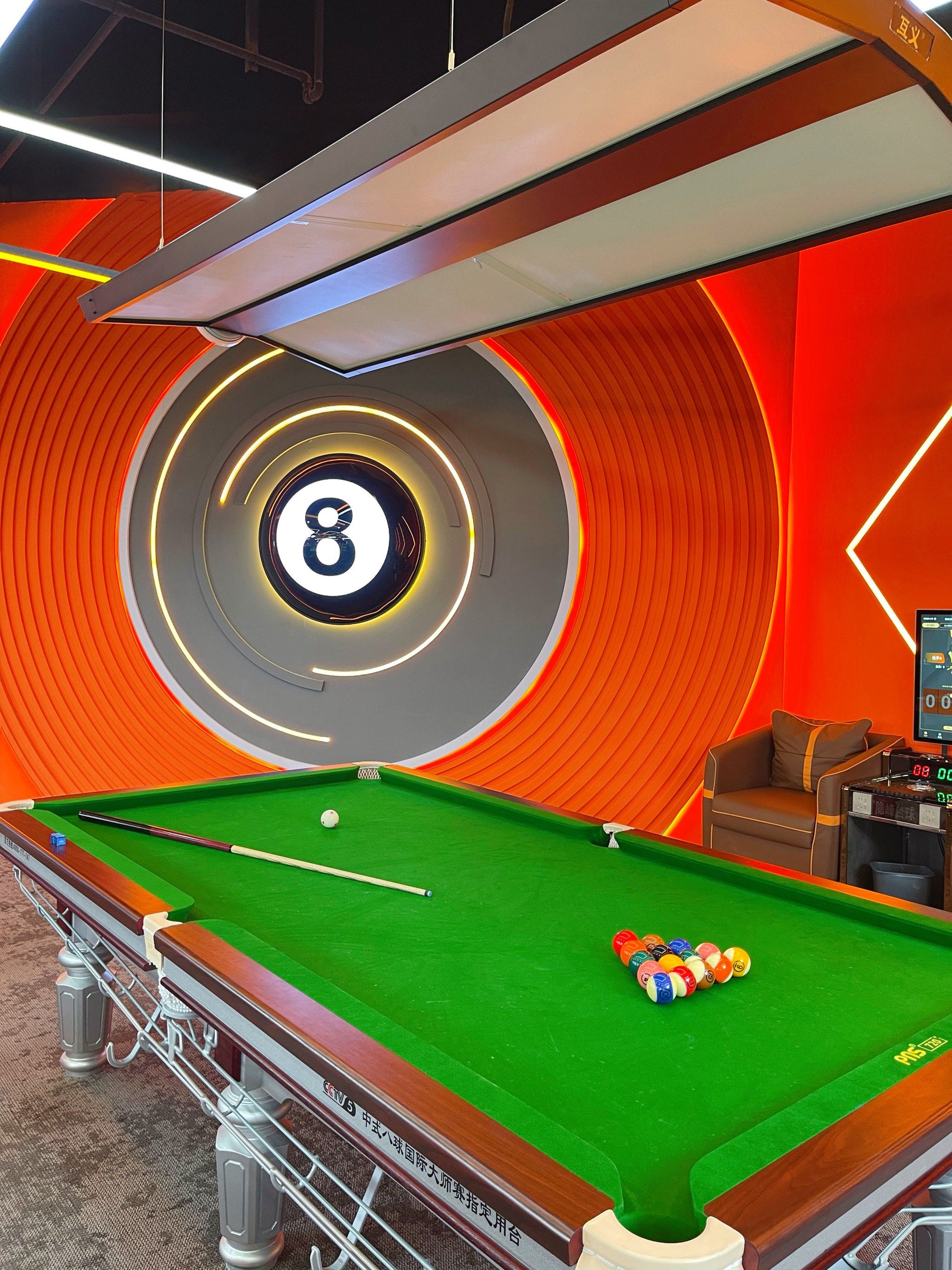 长春上海路万达新开的这家台球厅