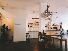 大堂-MAISON门前杂货店