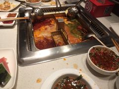 -海底捞火锅鲜切牛肉主题店(长寿路店)