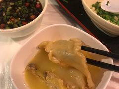 -鲜入围煮花胶鸡海鲜火锅