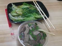 -牛师傅广式药膳牛骨汤美食(江南西店)