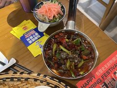 -包整·丝娃娃(一览甲秀楼风景店)