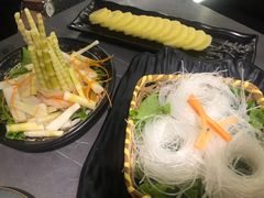 -湊湊火锅·茶憩(打浦桥日月光店)