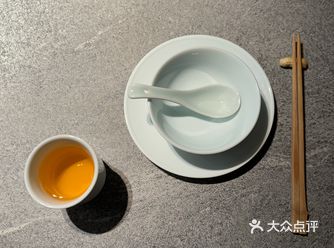 每年来成都，都会被这家每天都要排队的川菜馆给劝退