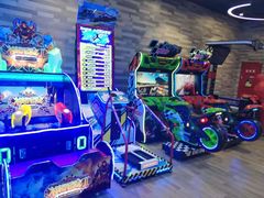 -世代星球·保龄球·镭战真人CS·团建(杨浦店)