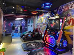 -VR+乐园·VR电竞·家庭亲子·密室逃脱·轰趴团建