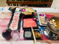 -丽江庭院·云南野生菌·海鲜火锅(鼓楼四合院店)