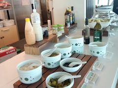 -亚洲国际大酒店·云顶阁旋转自助餐厅