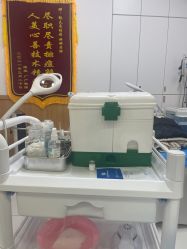 -靓芙泉专研痘痘肌