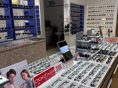 -美式眼镜·授权蔡司.依视路.尼康.豪雅.明月(南翔印象城店)