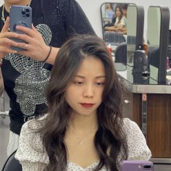 -诗悦发型SALON·圣罗兰店