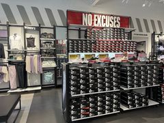 -UNDER ARMOUR(新燕莎奥莱店)